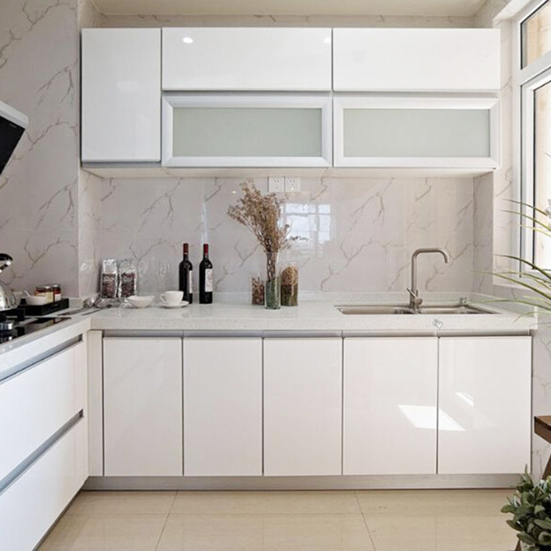 Glänzende weiße Schrank-Wandau – Kitchen Queen Bewertung und Preis